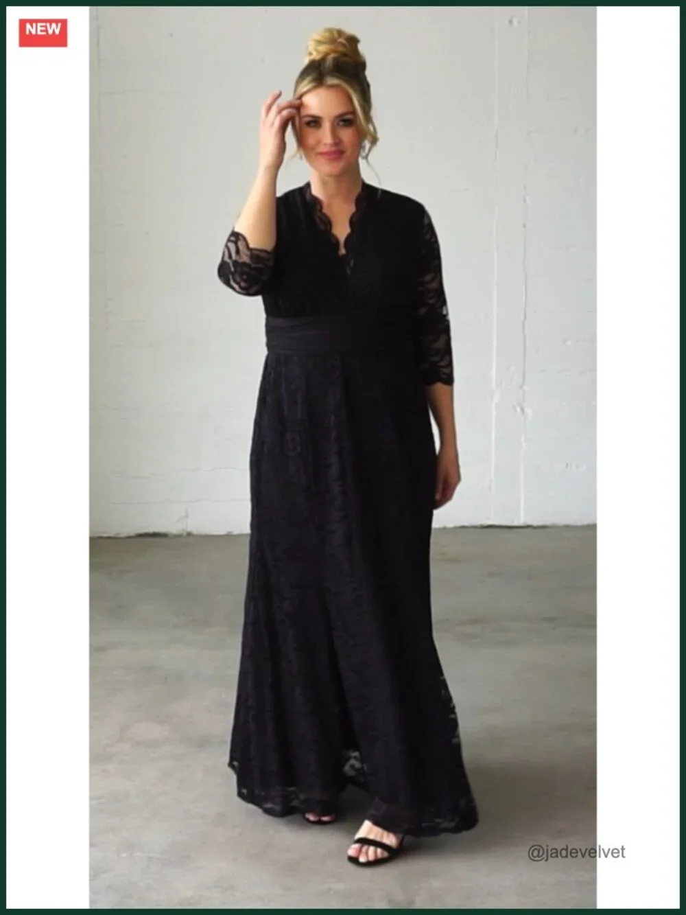 Plus Size Lace Evening Gown Fit & Flare Black-Tie Formal Dress
